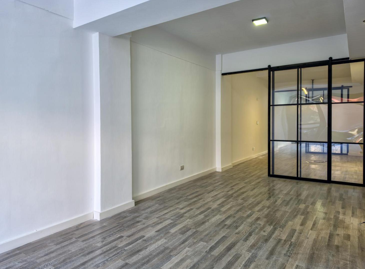 Foto de Alquiler, Local / Oficina, PB Frente, 1 Baño, Amplio Patio | Zona, imagen 5