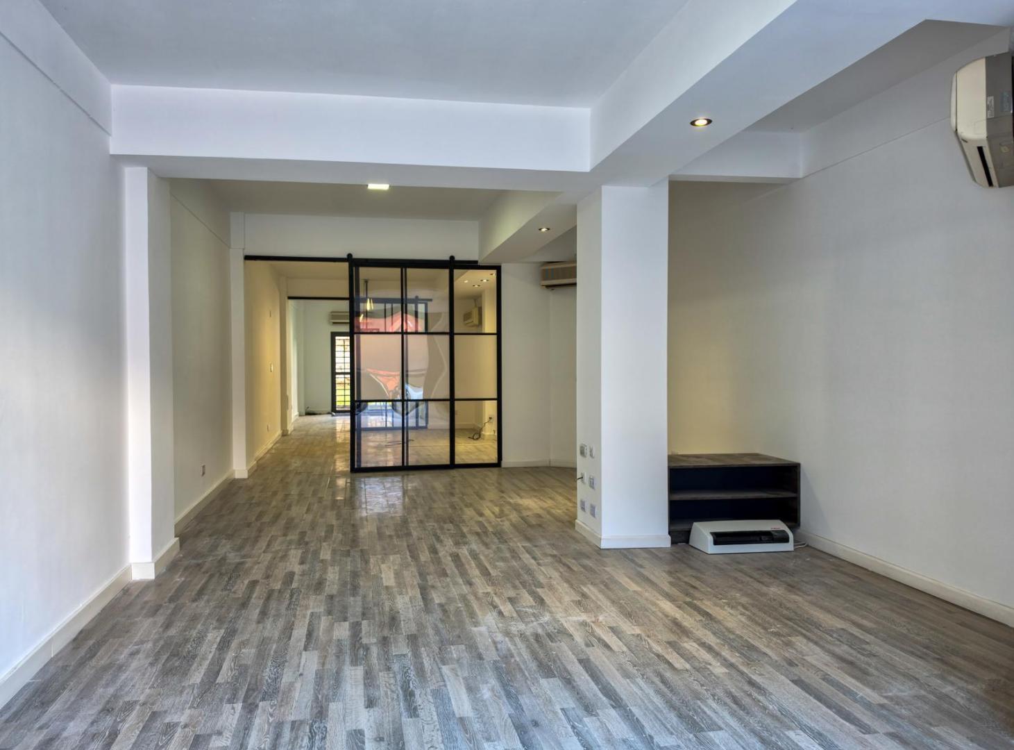 Foto de Alquiler, Local / Oficina, PB Frente, 1 Baño, Amplio Patio | Zona, imagen 4