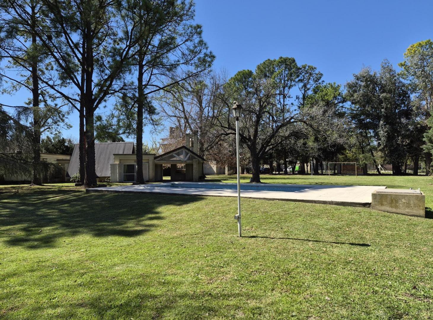 Foto de Venta, Lote 2.679m2 | Zona AR4-7 | Lindero Don Mateo | Funes, imagen 3