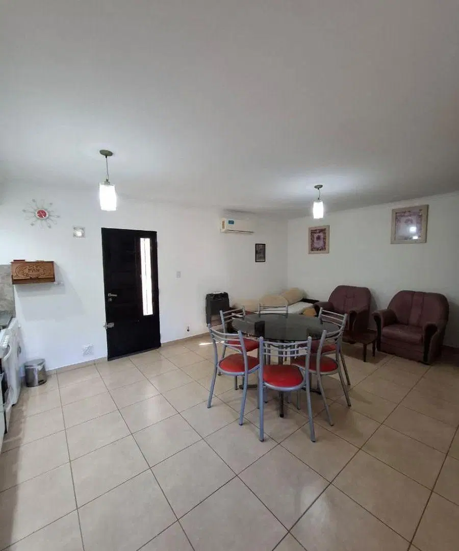 ALQUILO DPTO 1 DORMITORIO CON COCHERA Y PATIO-CARLOS PAZ 1