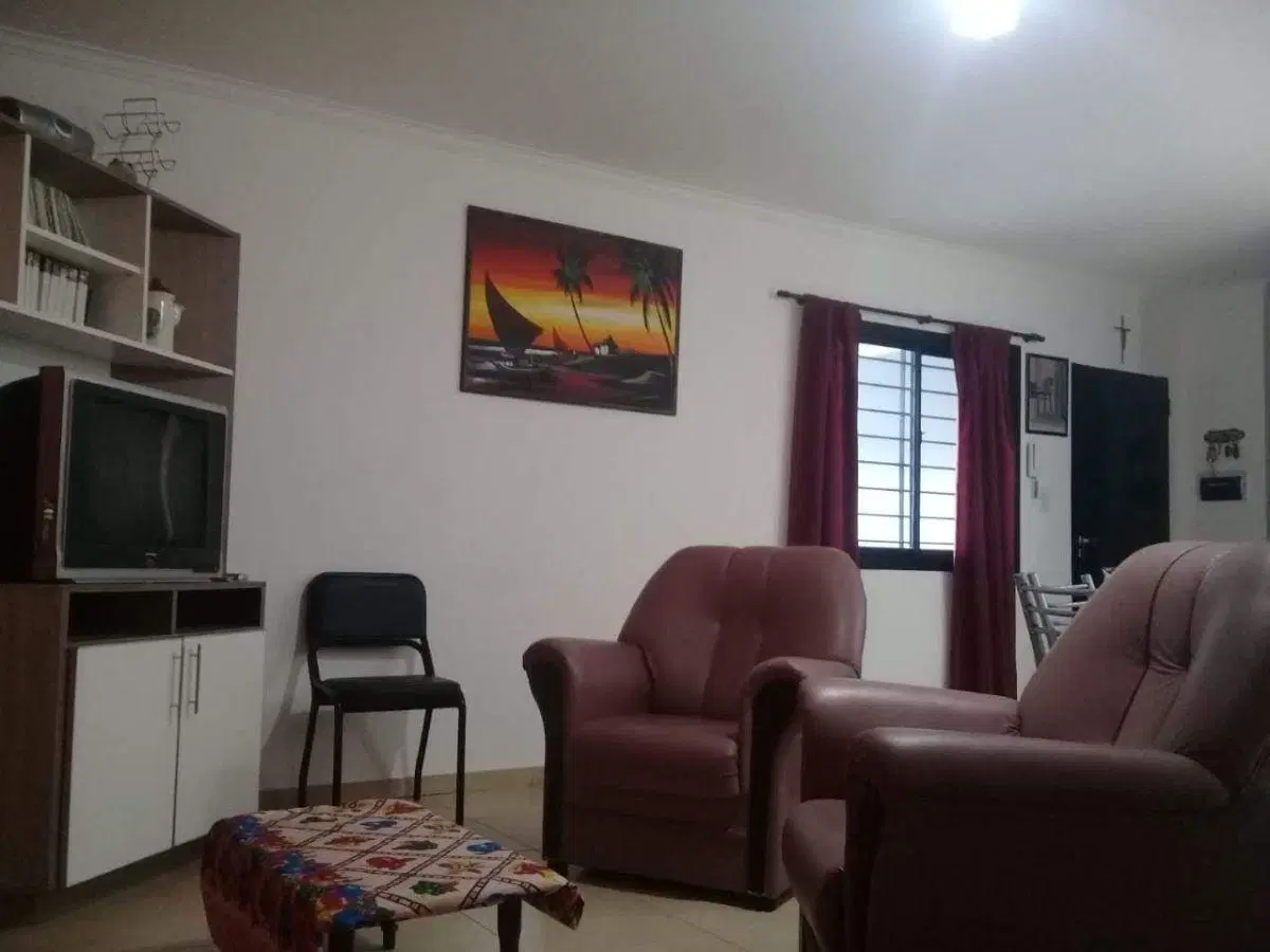 ALQUILO DPTO 1 DORMITORIO CON COCHERA Y PATIO-CARLOS PAZ 2