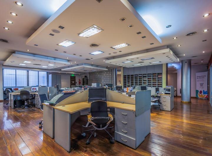VENTA PISO DE OFICINAS Y 6 COCHERAS BARRIO SAN NICOLAS