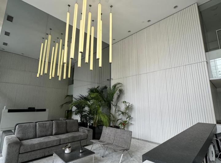ALQUILER DE OFICINA MONOAMBIENTE  CON BALCON EN PALERMO  HOLLYWOOD 1