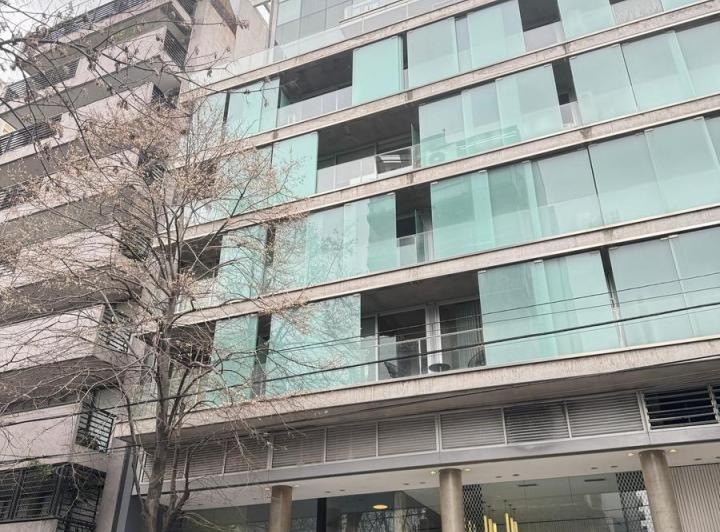 ALQUILER DE OFICINA MONOAMBIENTE  CON BALCON EN PALERMO  HOLLYWOOD 2