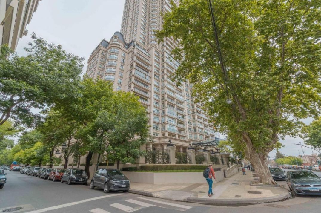 ALQUILER DEPARTAMENTO 4 AMBIENTES CON DEPENDENCIA Y 2 COCHERAS EN TORRE CHATEAU LIBERTADOR NUÑEZ