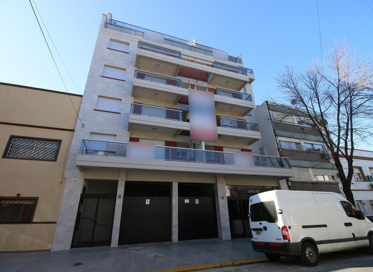 VENTA DE DEPARTAMENTO 3 AMBIENTES CON BALCÓN AL FRENTE EN VILLA SANTA RITA