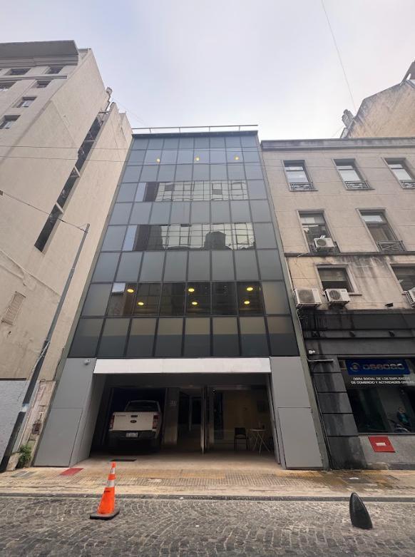 ALQUILER DE OFICINA DE 100 M2 EN EDIFICIO CORPORATIVO EN  MONSERRAT