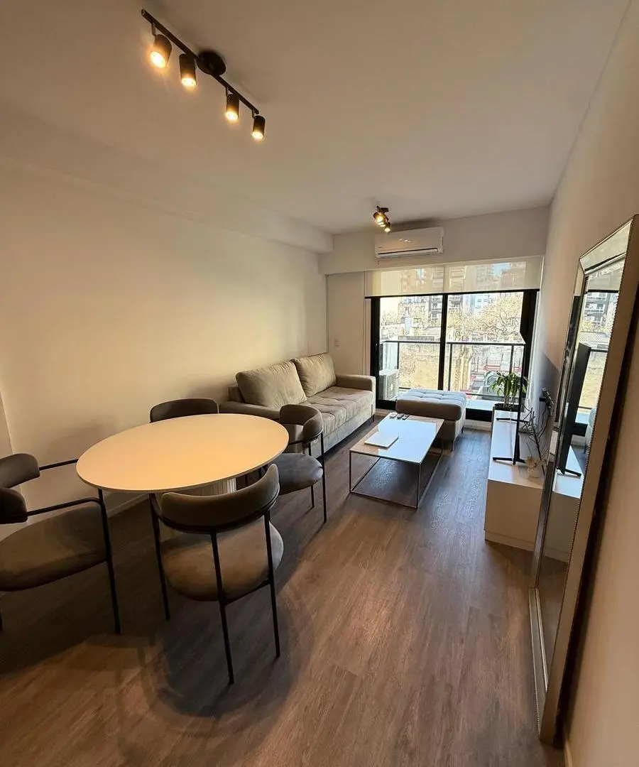 VENTA DE DEPARTAMENTO 2 AMBIENTES AMOBLADO CON BAULERA EN PALERMO 4