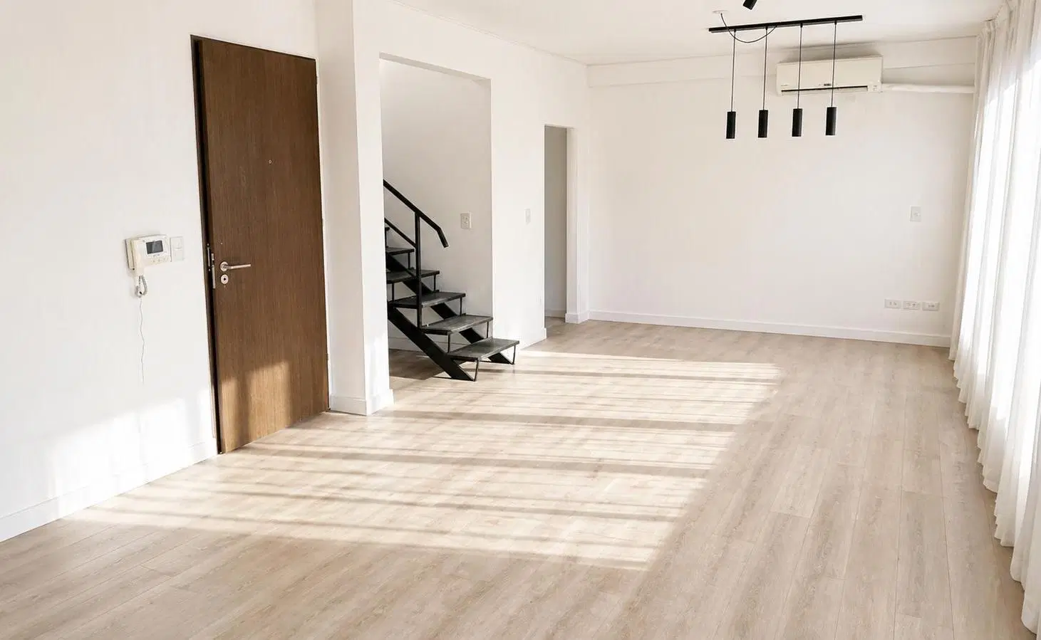 VENTA DEPARTAMENTO MONOAMBIENTE DIVISIBLE BALCON Y TERRAZA PROPIA EN PALERMO 3