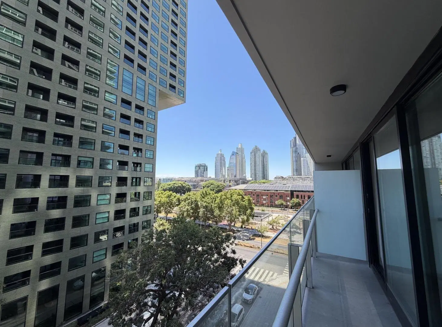 ALQUILER DEPARTAMENTO MONOAMBIENTE  EN QUARTIER  DEL BAJO PUERTO MADERO 5