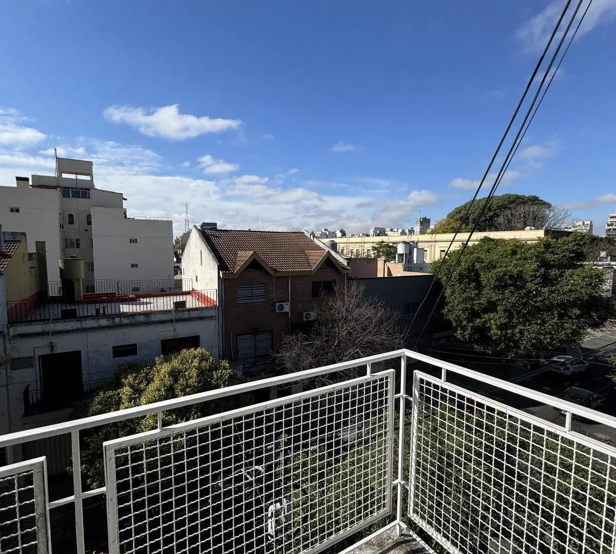 VENTA PH 2 AMBIENTES ESCRITORIO Y TERRAZA PROPIA APTO CREDITO EN VILLA GRAL MITRE 2