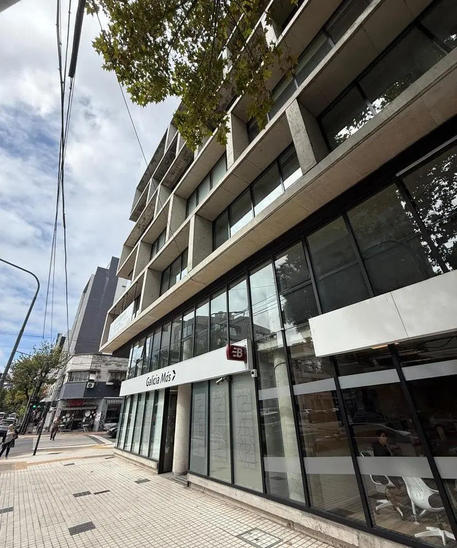 venta de Oficinas de 225 m2 en Parque Patricios 4