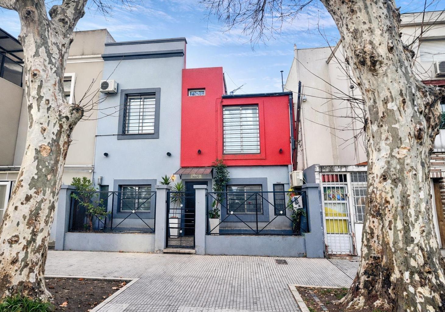 VENTA CASA 4 AMBIENTES EN SANTA RITA, PATIO, PARRILLA, REFACCIONADA A NUEVA