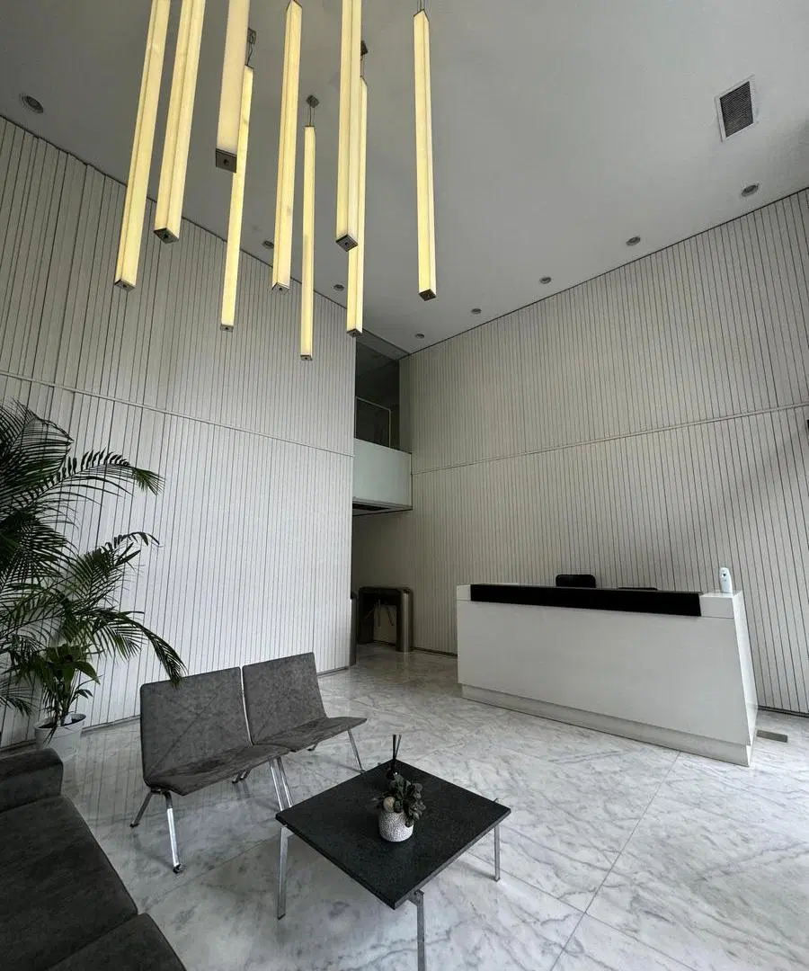 VENTA   DE OFICINA DE 75,24 M2 CON BALCON Y COCHERA  EN PALERMO  HOLLYWOOD 4