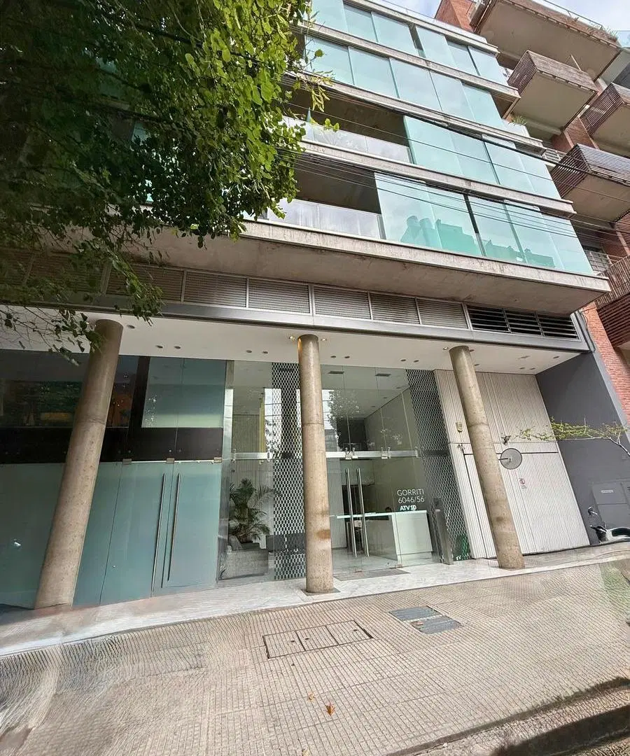 VENTA   DE OFICINA DE 75,24 M2 CON BALCON Y COCHERA  EN PALERMO  HOLLYWOOD 2
