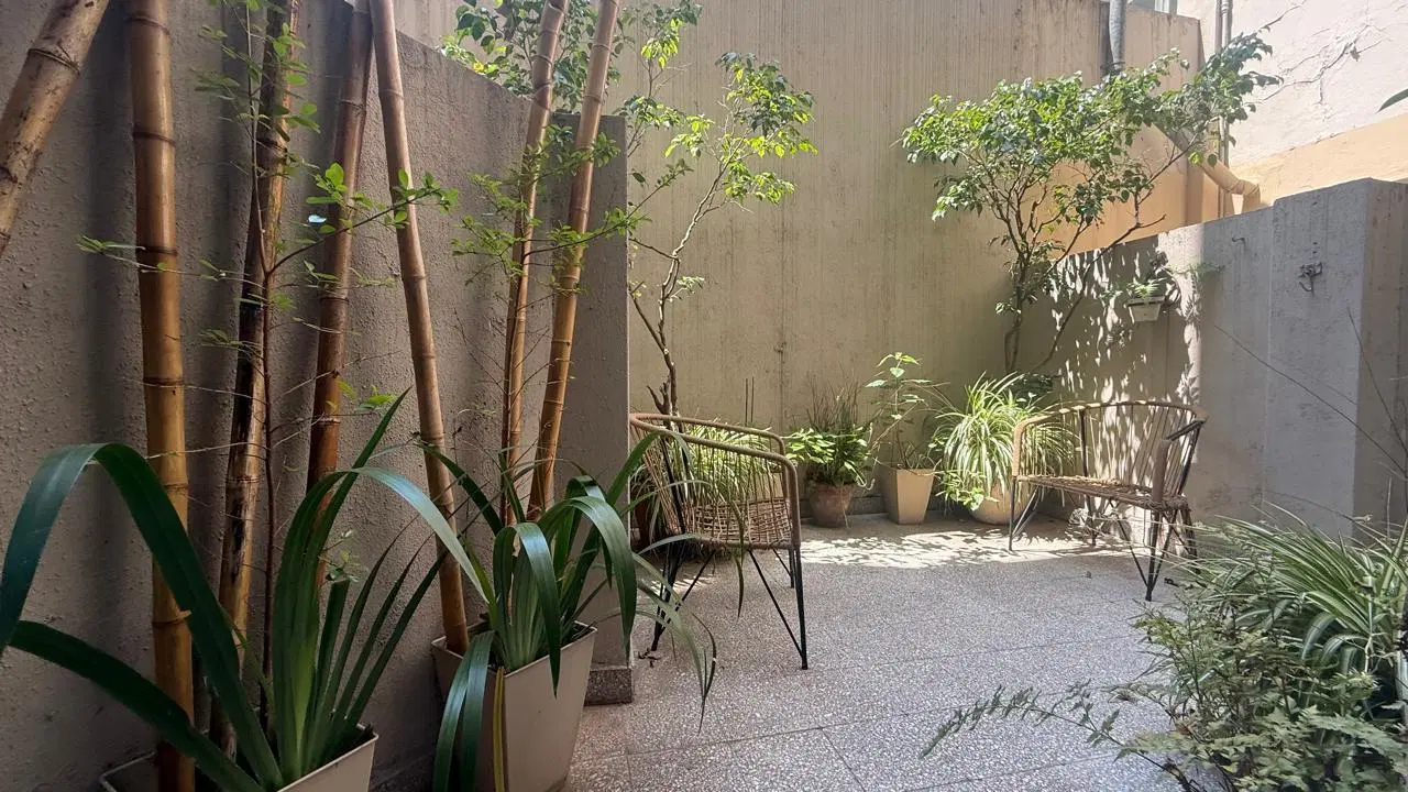VENTA DEPARTAMENTO 2 AMBIENTES REFACCIONADO CON PATIO PROPIO EN PALERMO 5