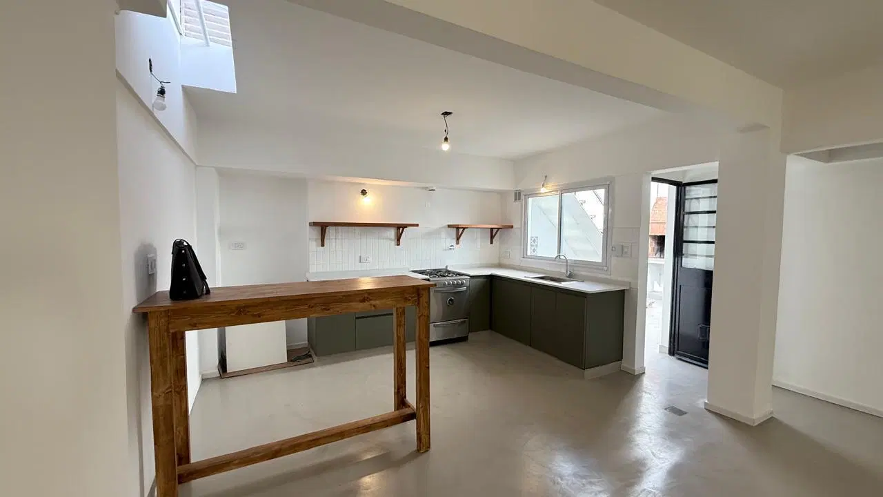 VENTA PH 3 AMBIENTES, VILLA PUEYRREDON, CON COCHERA, PATIO Y TERRAZA PROPIA 3