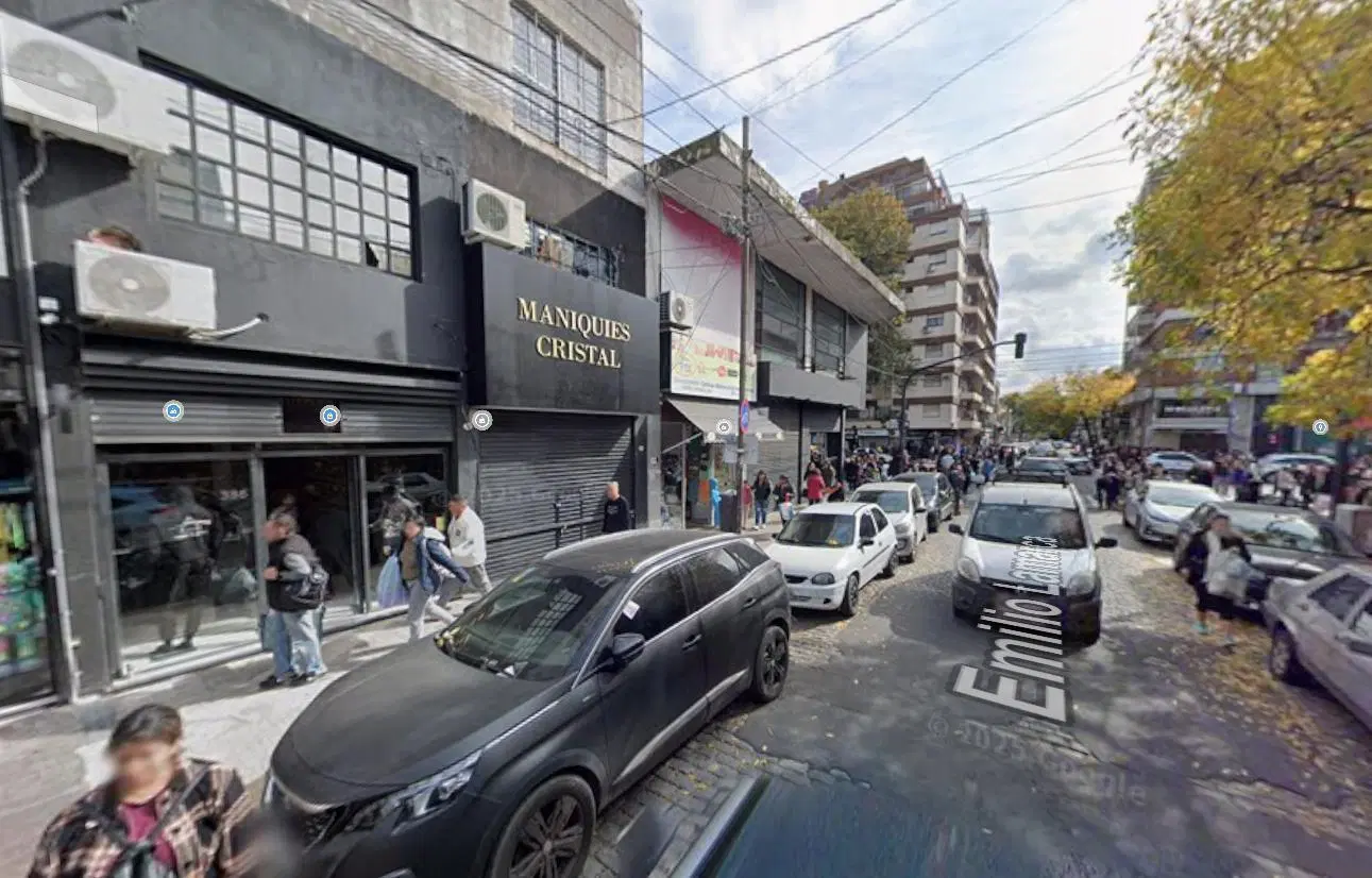 ALQUILER LOCAL   COMERCIAL DE 104 M2 EN  FLORES | ZONA COMERCIAL DE AVELLANEDA 3