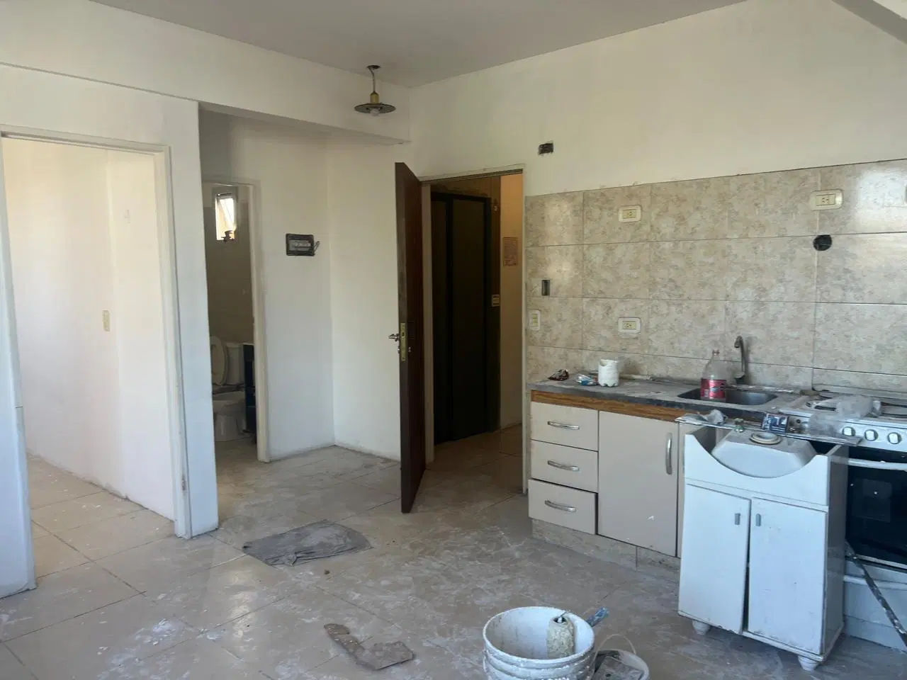 VENTA DEPARTAMENTO TIPO DUPLEX 3 AMBIENTES EN MONTE CASTRO 3