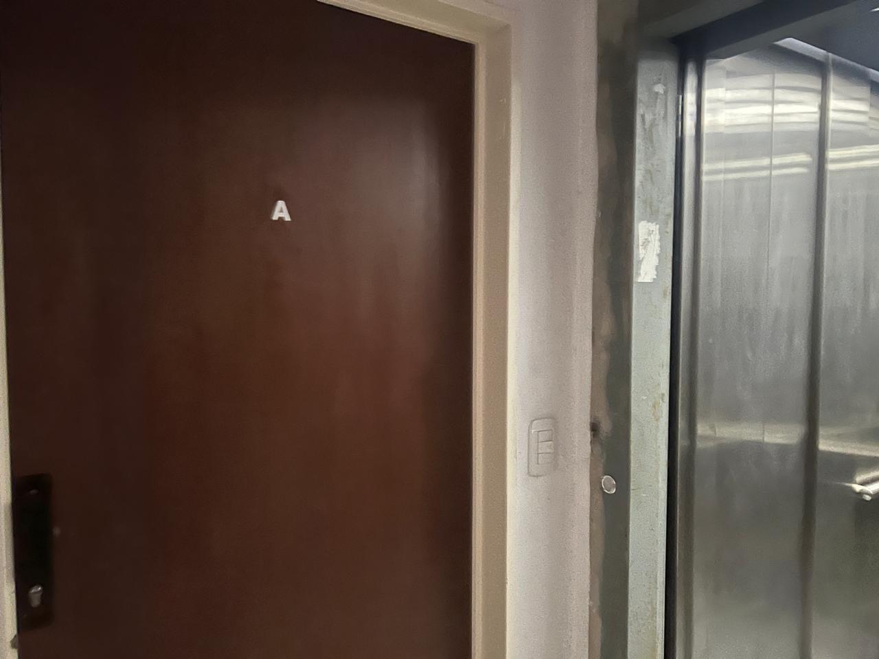 Foto de VENTA DEPARTAMENTO TIPO DUPLEX 3 AMBIENTES EN MONTE CASTRO, imagen 2