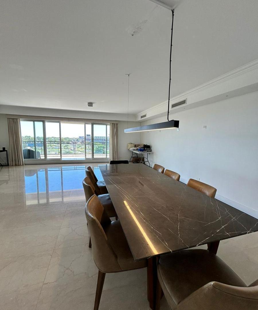 Foto de VENTA DEPARTAMENTO 5 AMBIENTES CON 2 COCHERAS EN CHATEAU LIBERTADOR, imagen 4
