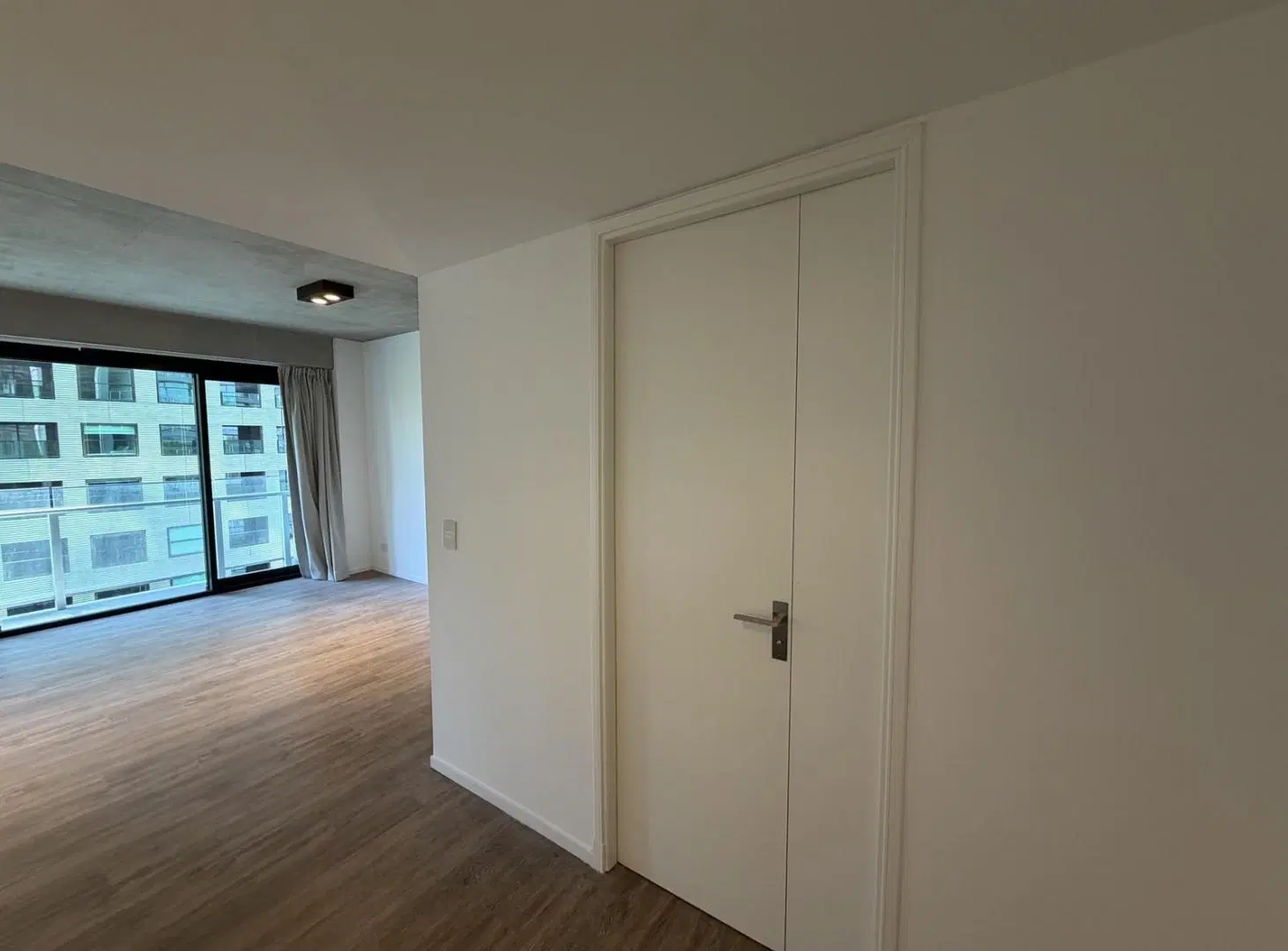 VENTA DEPARTAMENTO MONOAMBIENTE CON BALCON EN QUARTIER DEL BAJO - PUERTO MADERO 4
