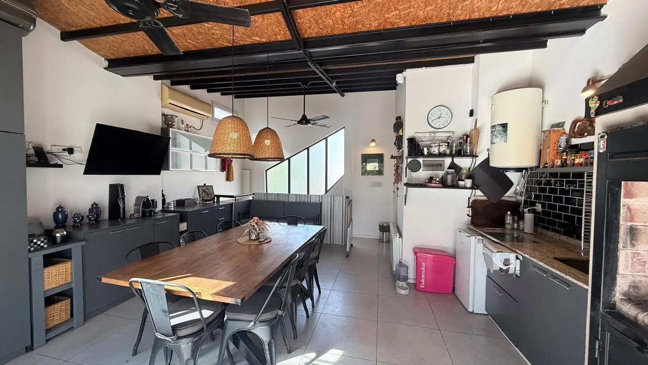 PH EN VENTA, VILLA PUEYRREDON, 4 AMBIENTES, QUINCHO, PARRILLA, TERRAZA PROPIA | APTO CREDITO 2