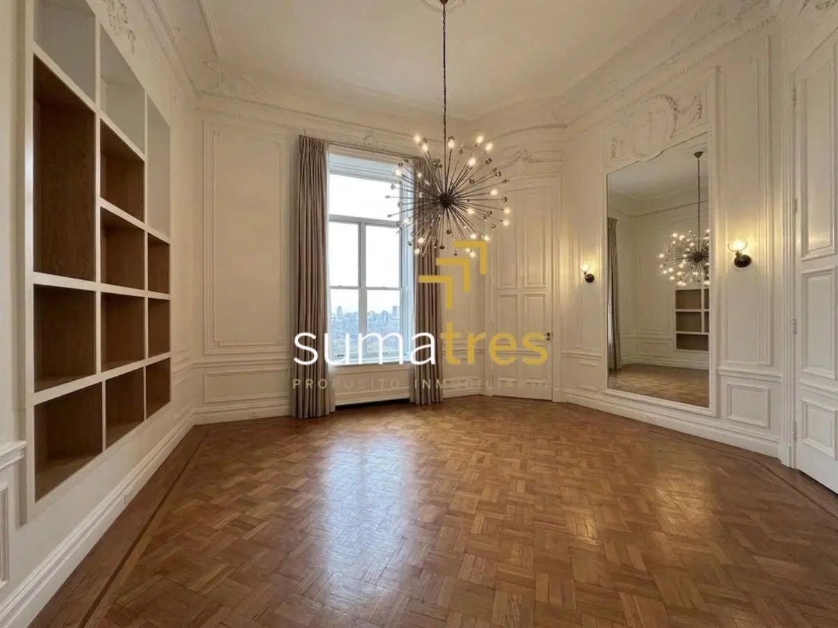 VENTA DE SEMIPISO 6 AMBIENTES  DE 350 M2 EN RETIRO 5
