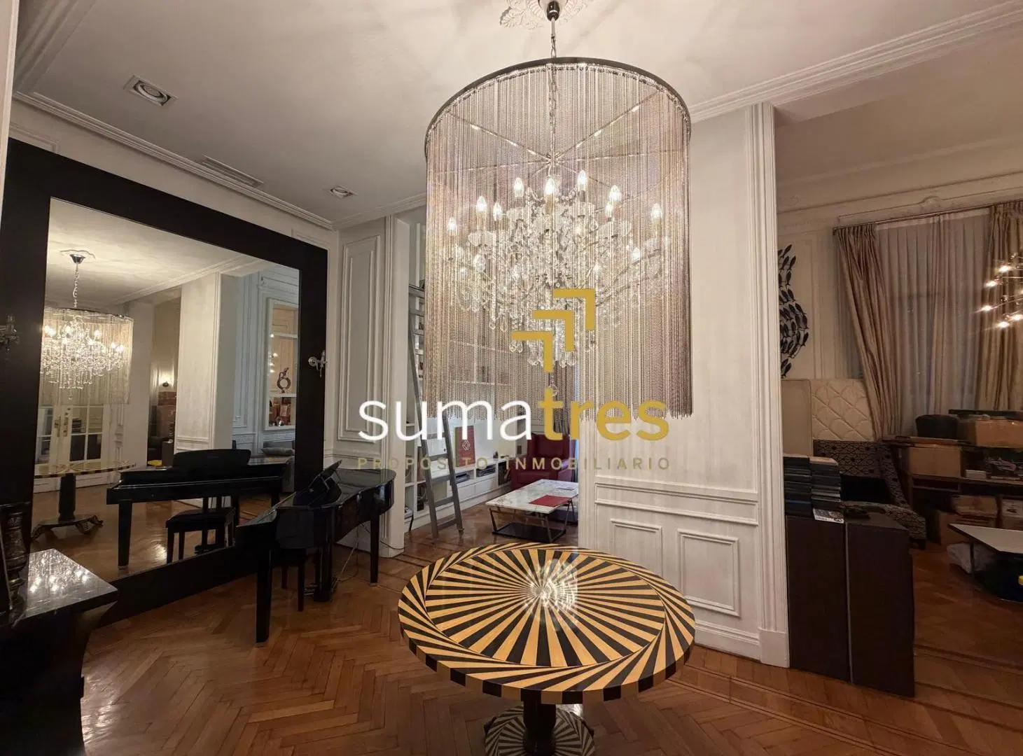VENTA DE SEMIPISO 6 AMBIENTES  DE 350 M2 EN RETIRO 2