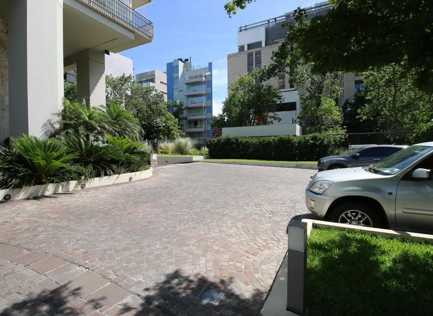 ALQUILER 3 AMBIENTES CON ESCRITORIO AMOBLADO CON 2 COCHERAS Y TERRAZA CON PARRILLA EN PALERMO 3