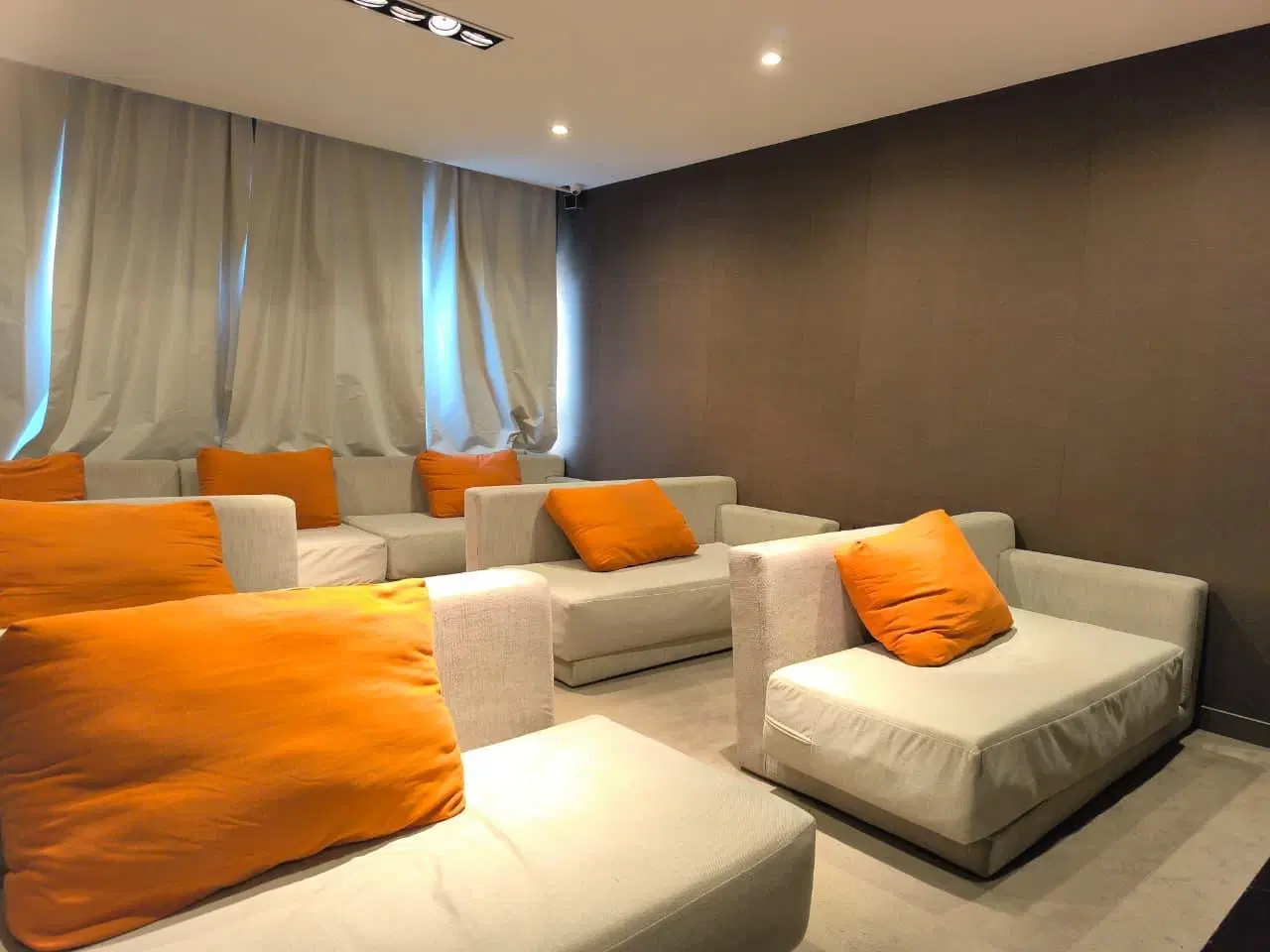 ALQUILER 2 AMBIENTES PISO ALTO CON COCHERA Y BAULERA  EN PALERMO  TORRE PALERMO VIEW FULL AMENITIES 3