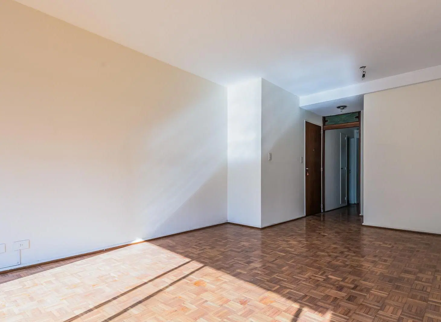 ALQUILER DEPARTAMENTO 2 AMBIENTES CON BALCON AL FRENTE  EN RECOLETA 2