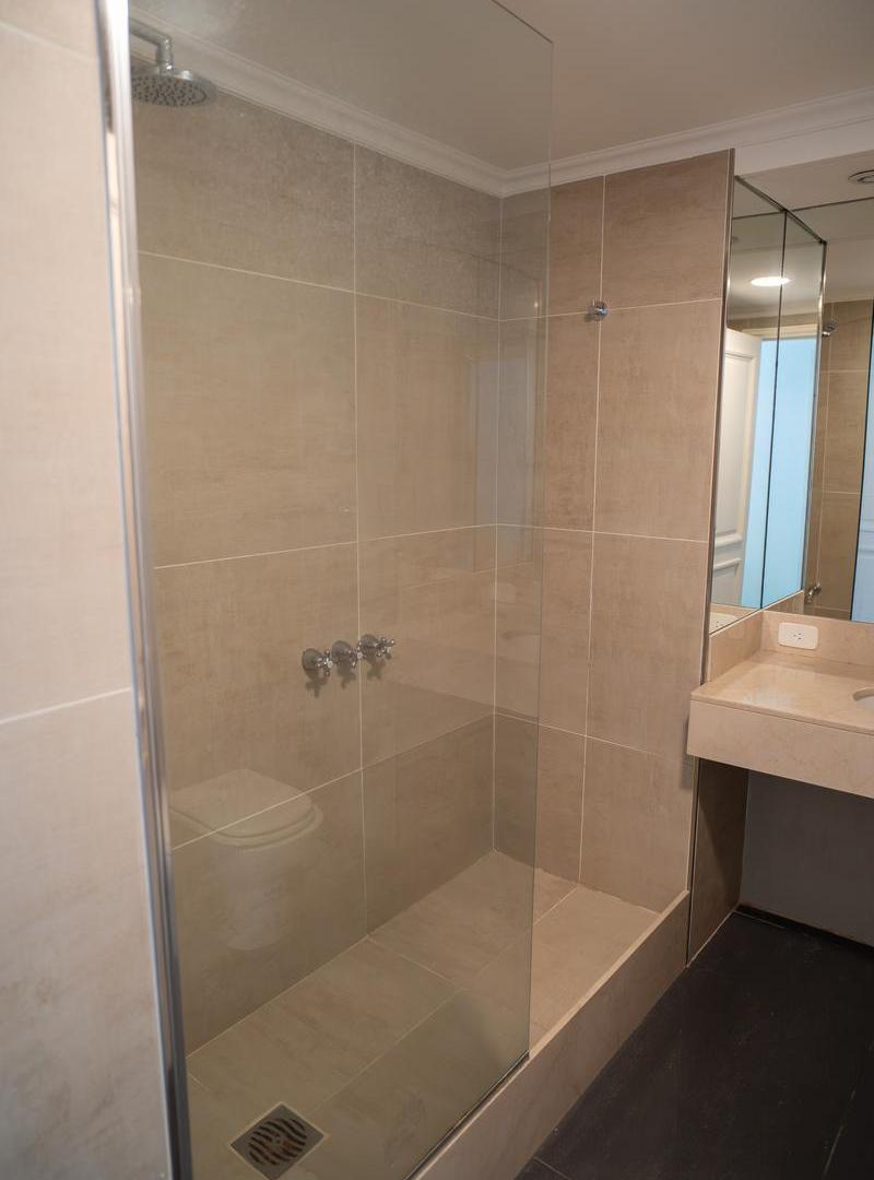 Foto de ALQUILER DEPARTAMENTO 4 AMBIENTES CON 2 COCHERAS EN CHATEAU LIBERTADOR, imagen 2