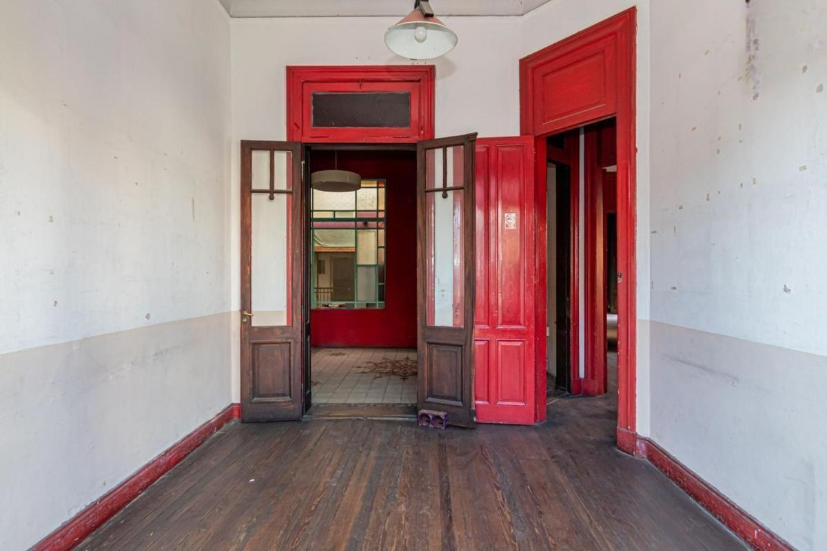 Foto de Alquiler de local comercial 222 m2 VILLA URQUIZA APTO TODO DESTINO, imagen 2