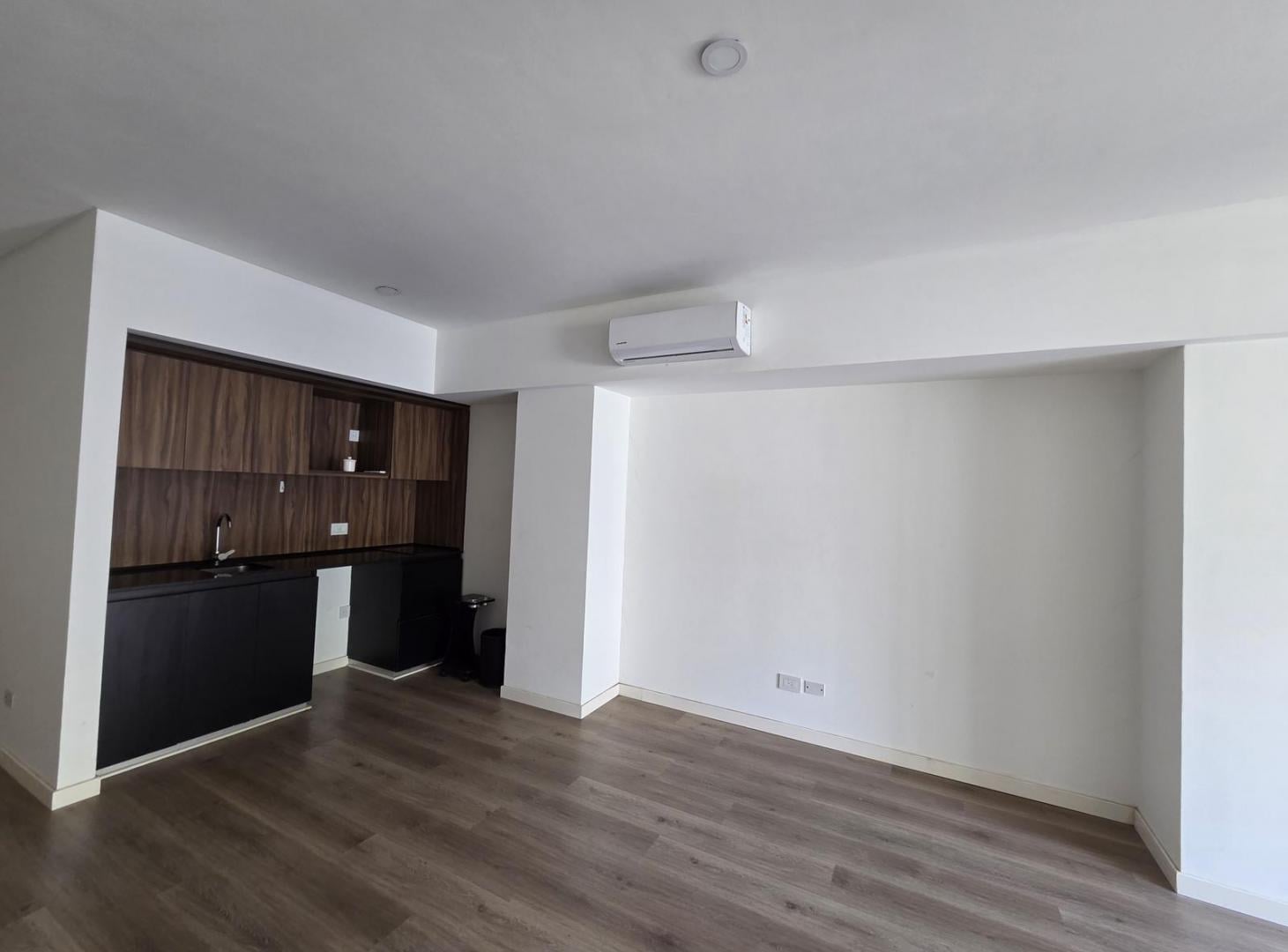 Foto de VENTA DE DEPARTAMENTO CON COCHERA EN RETIRO APTO PROFESIONAL Y APTO, imagen 3