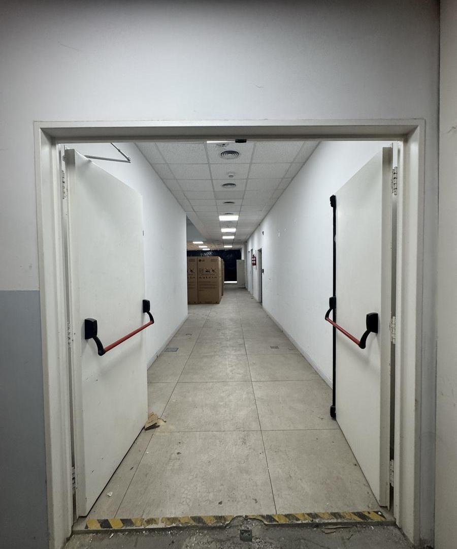 Foto de ALQUILER DE EDIFICIO EN BLOCK DE 4,636 M2 EN PARQUE PATRICIOS, imagen 3