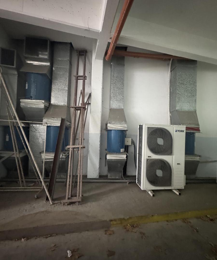 Foto de ALQUILER DE EDIFICIO EN BLOCK DE 4,636 M2 EN PARQUE PATRICIOS, imagen 4