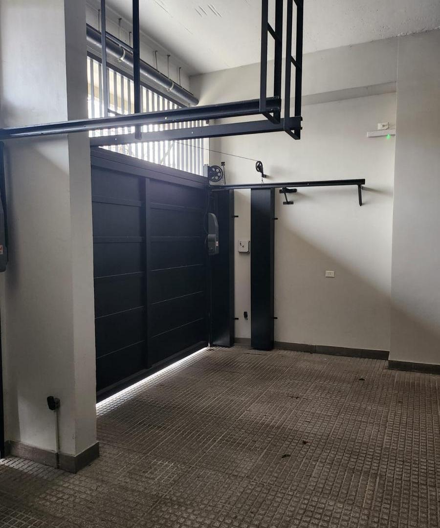 Foto de VENTA DE GARAJE CON 44 COCHERAS SUBSUELO Y PLANTA BAJA EN VILLA SANTA, imagen 4