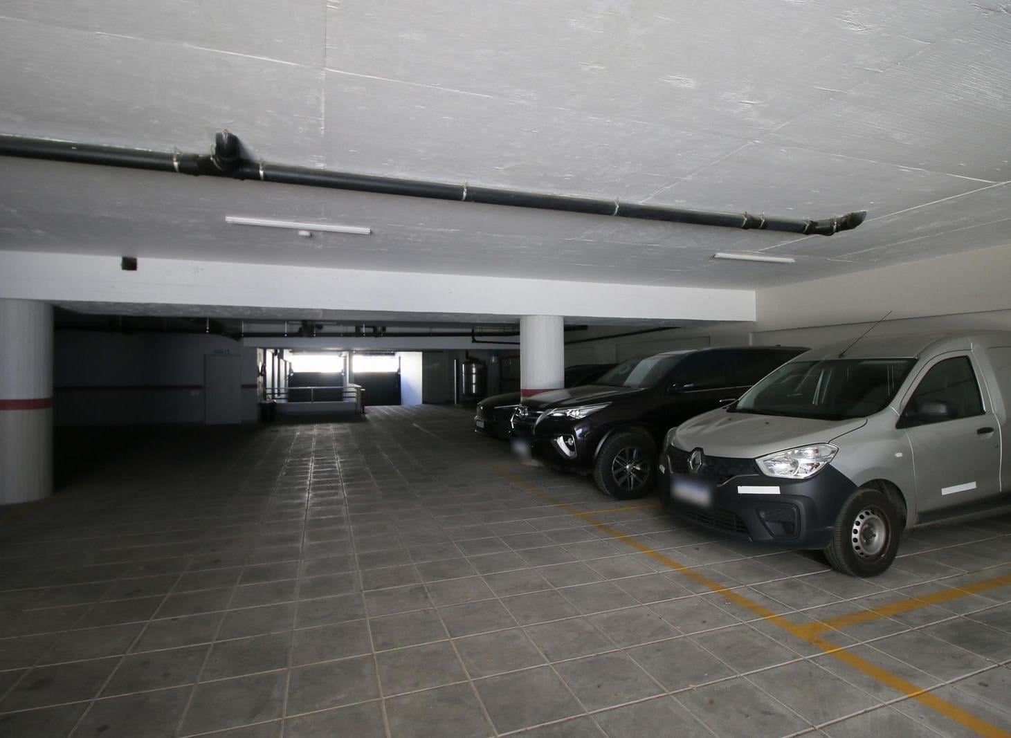 Foto de VENTA DE GARAJE CON 44 COCHERAS SUBSUELO Y PLANTA BAJA EN VILLA SANTA, imagen 2