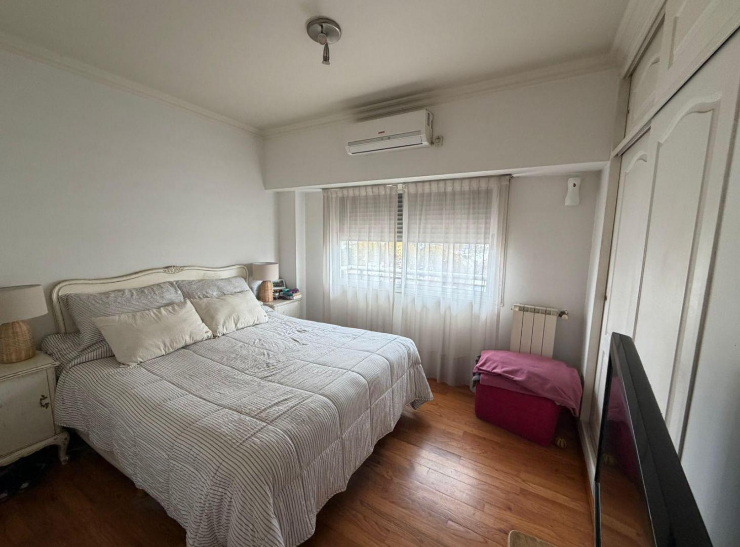Foto de VENTA DUPLEX 3 AMBIENTES CON TERRAZA QUINCHO, PARRILLA PROPIA VILLA, imagen 4