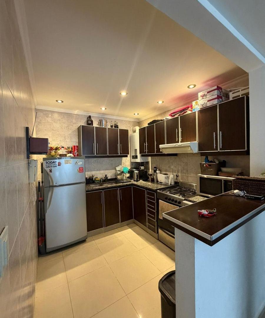 Foto de VENTA DUPLEX 3 AMBIENTES CON TERRAZA QUINCHO, PARRILLA PROPIA VILLA, imagen 2
