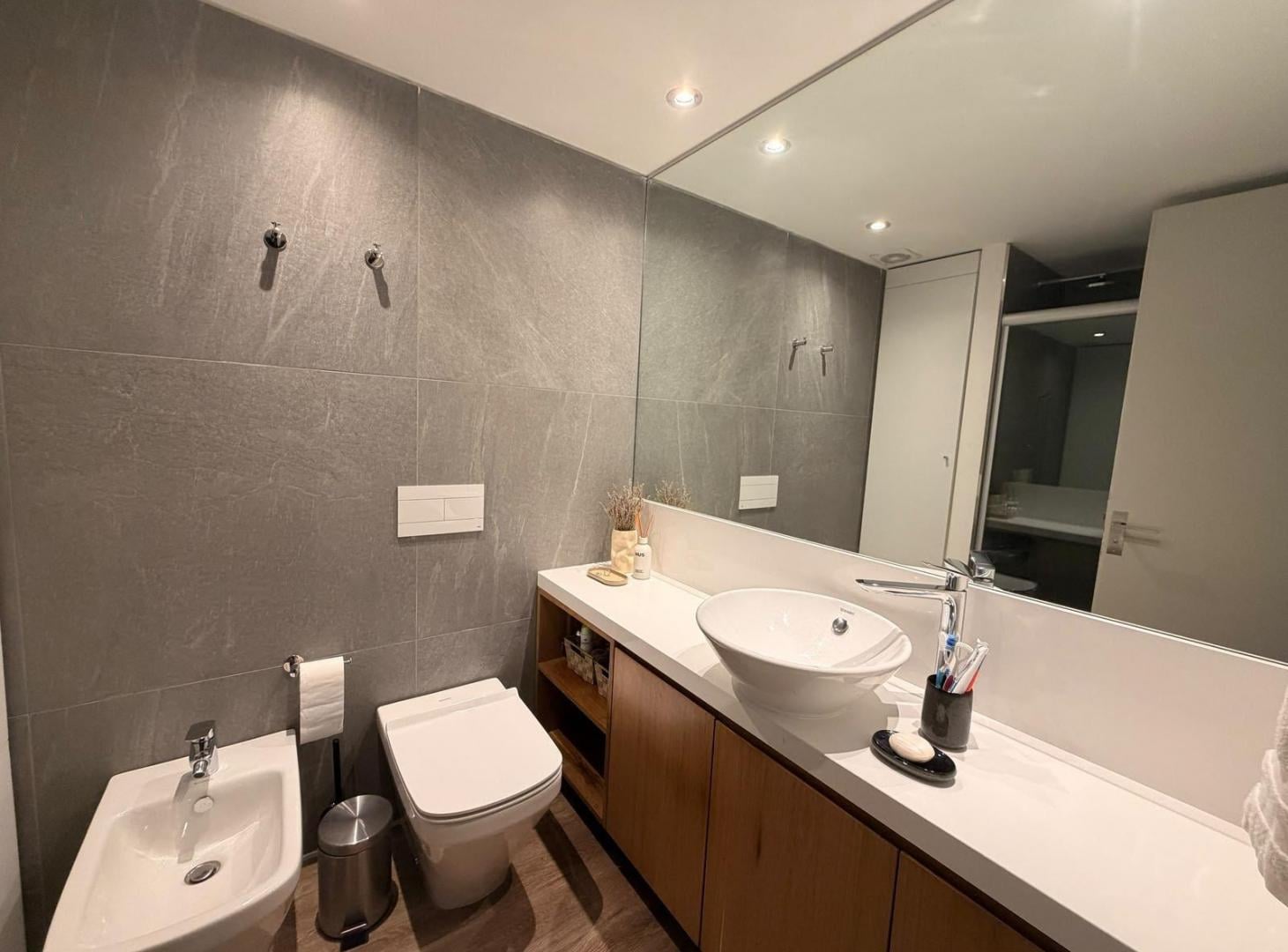Foto de ALQUILER DEPARTAMENTO 3 AMBIENTES AMOBLADO CON COCHERA EN QUARTIER DEL, imagen 5
