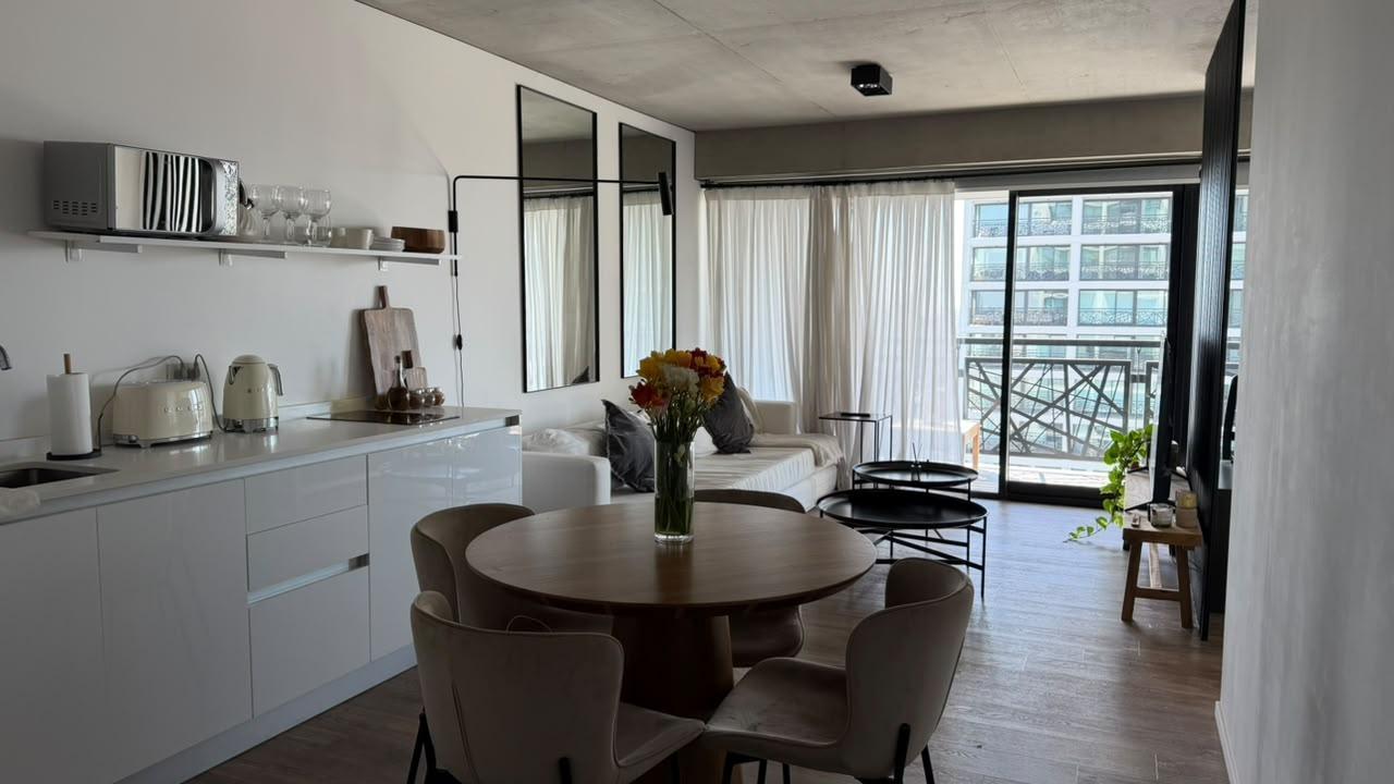 Foto de ALQUILER DEPARTAMENTO 2 AMBIENTES AMOBLADO Y COCHERA EN PUERTO MADERO |, imagen 4