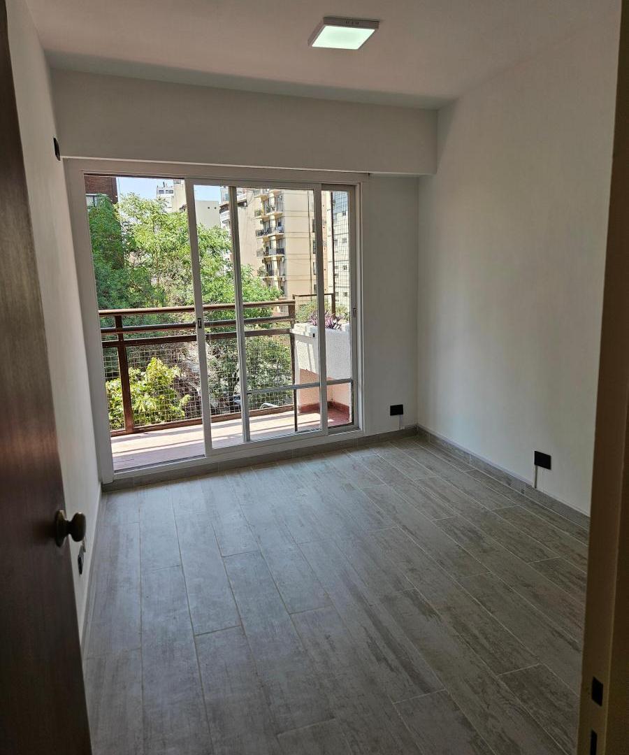 Foto de VENTA 4 AMBIENTES EN PALERMO CHICO, BALCON AL FRENTE, 2 BAÑOS, imagen 4