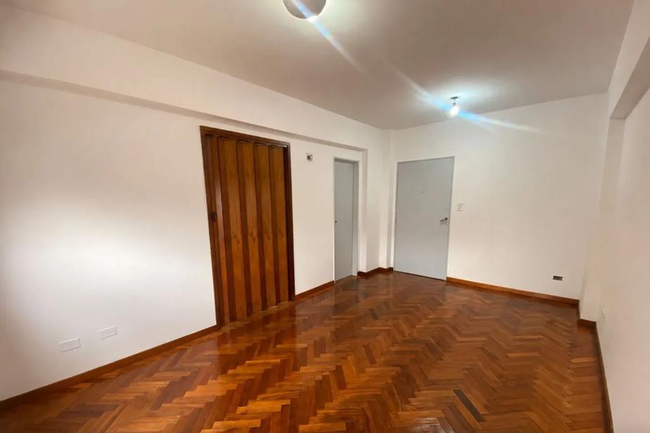 Foto de LUMINOSO MONOAMBIENTE EN ALQUILER - RAMOS MEJÍA, imagen 4