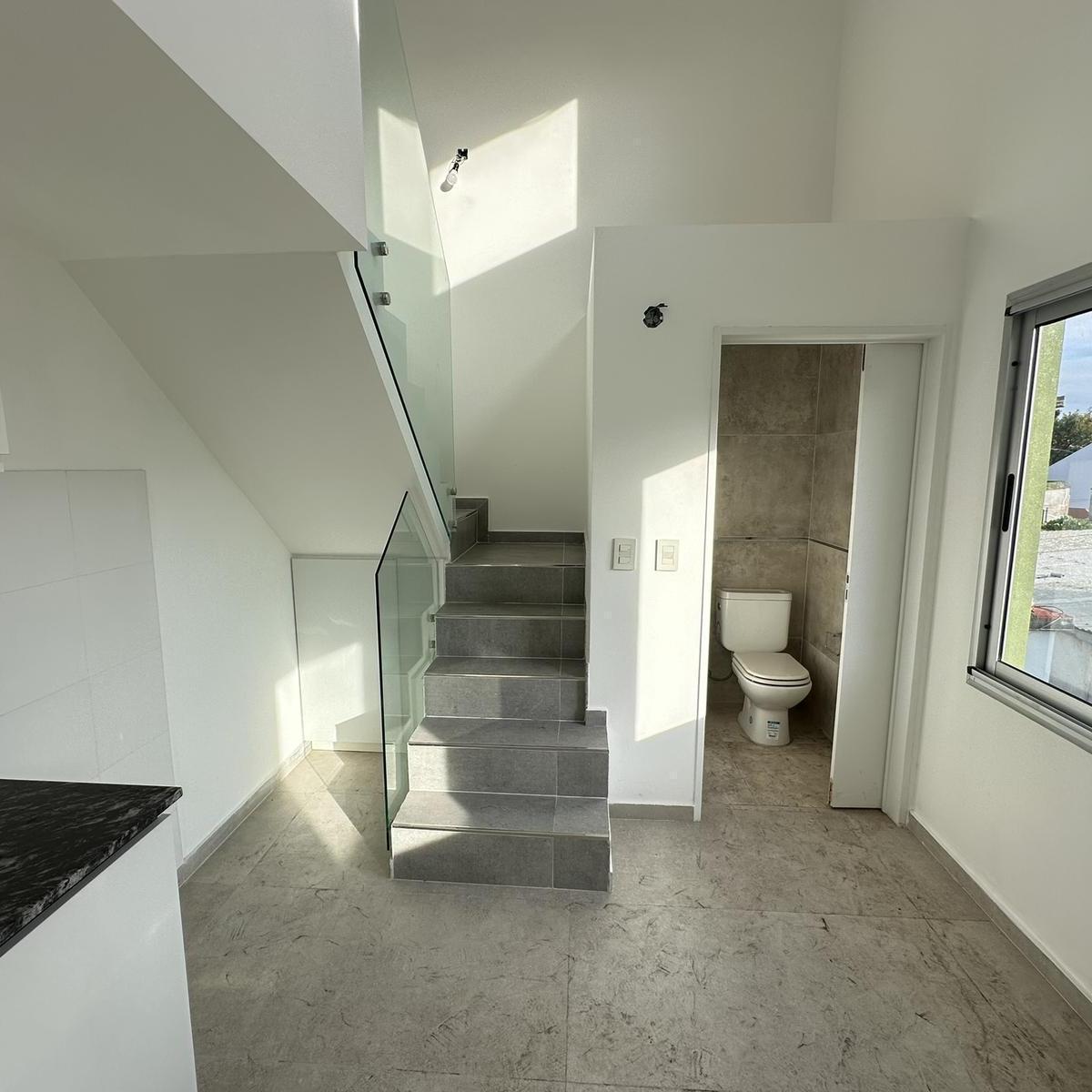 Excelente Dpto 2 Amb en Duplex C/ 2 Baños a Estrenar Apto Credito - Apto Prof - Monte Castro 1