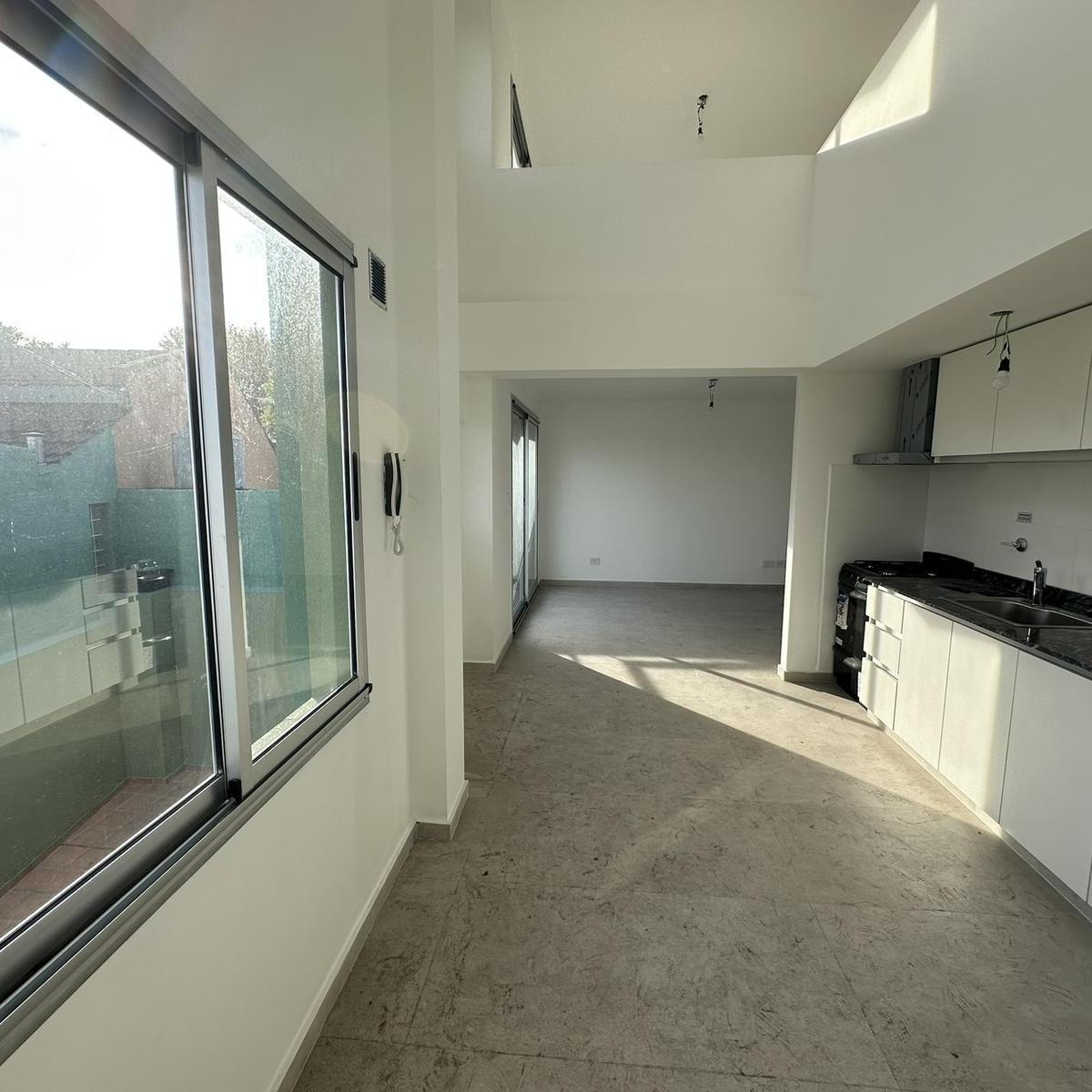Excelente Dpto 2 Amb en Duplex C/ 2 Baños a Estrenar Apto Credito - Apto Prof - Monte Castro 3