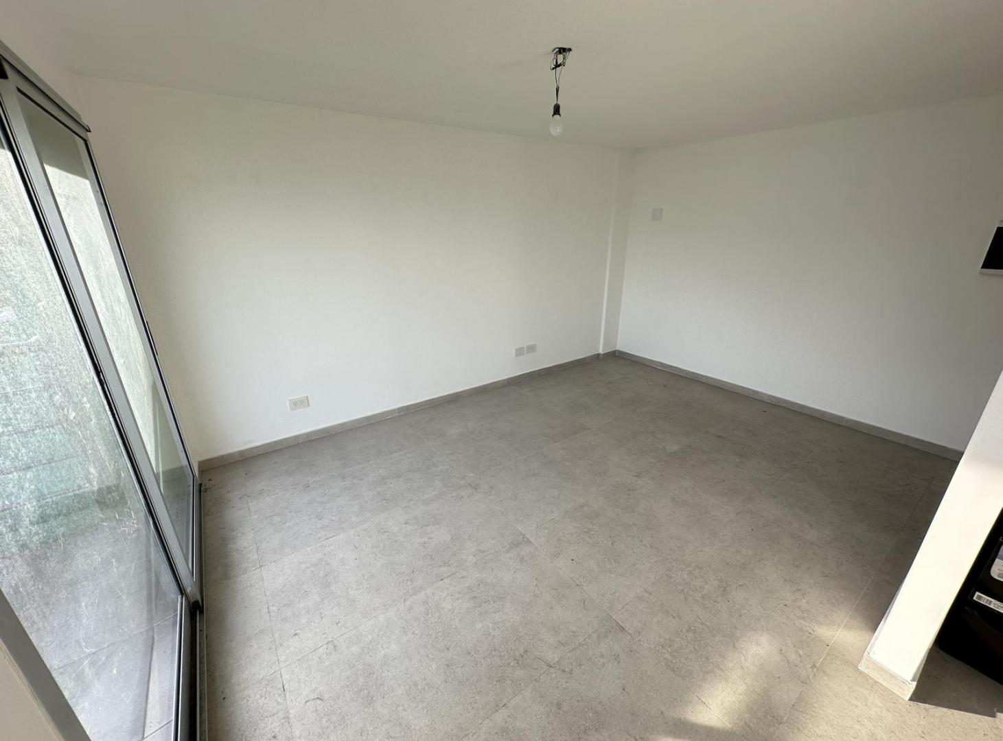 Foto de EXCELENTE DPTO 2 AMB EN DUPLEX C/ 2 BAÑOS Y COCHERA A ESTRENAR APTO, imagen 4