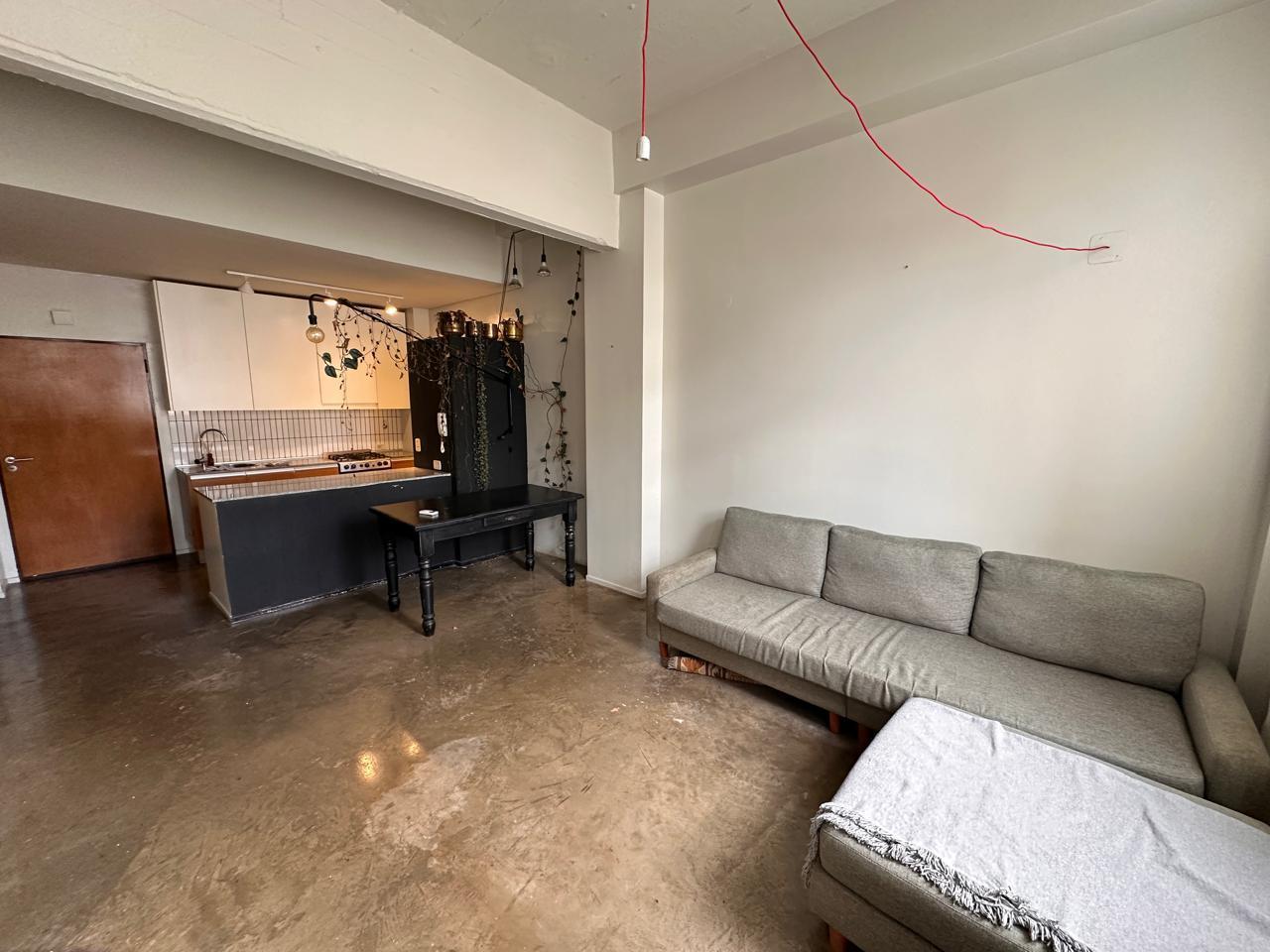 Foto de HERMOSO DEPARTAMENTO 2 AMBIENTES EN PASAJE PORTUGAL - CABALLITO /, imagen 5