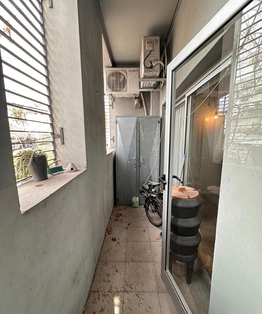 Foto de HERMOSO DEPARTAMENTO 2 AMBIENTES EN PASAJE PORTUGAL - CABALLITO /, imagen 5